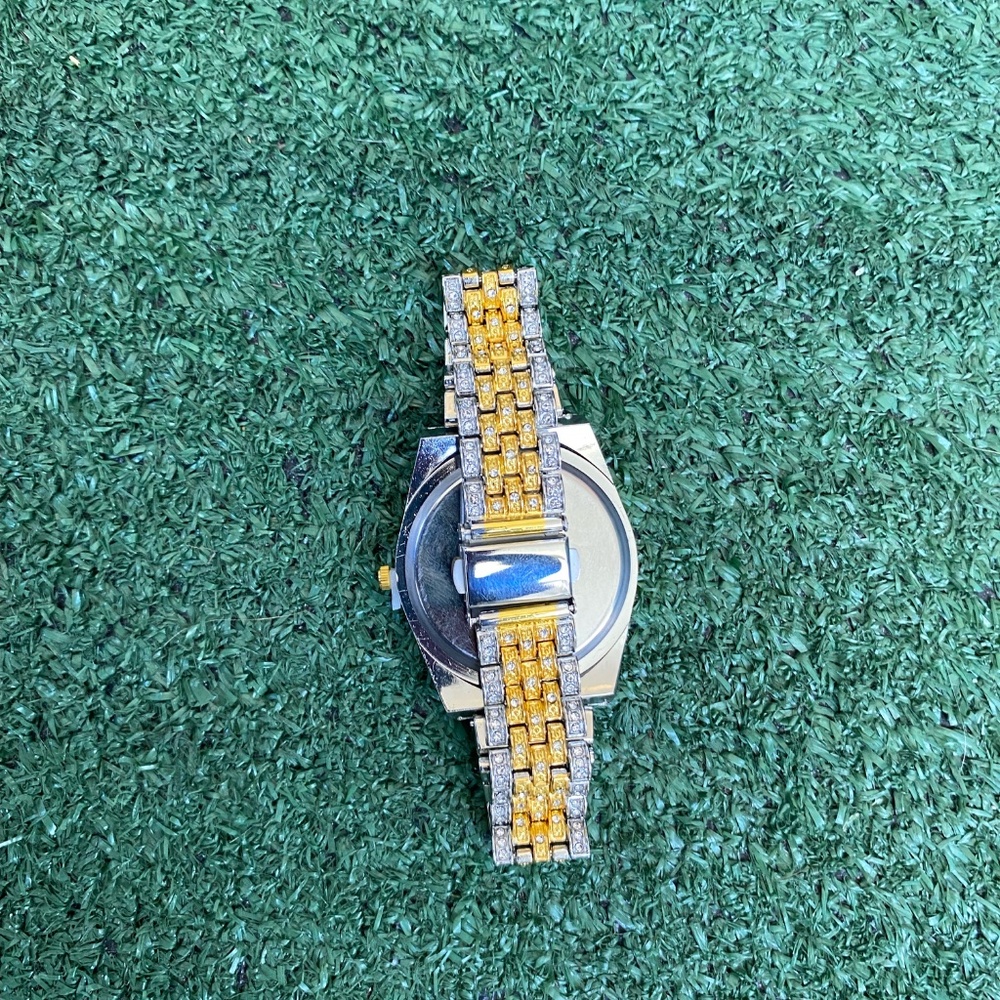 Diamond watch - Picture 4 of 5